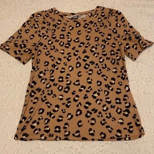 Leopard print tee